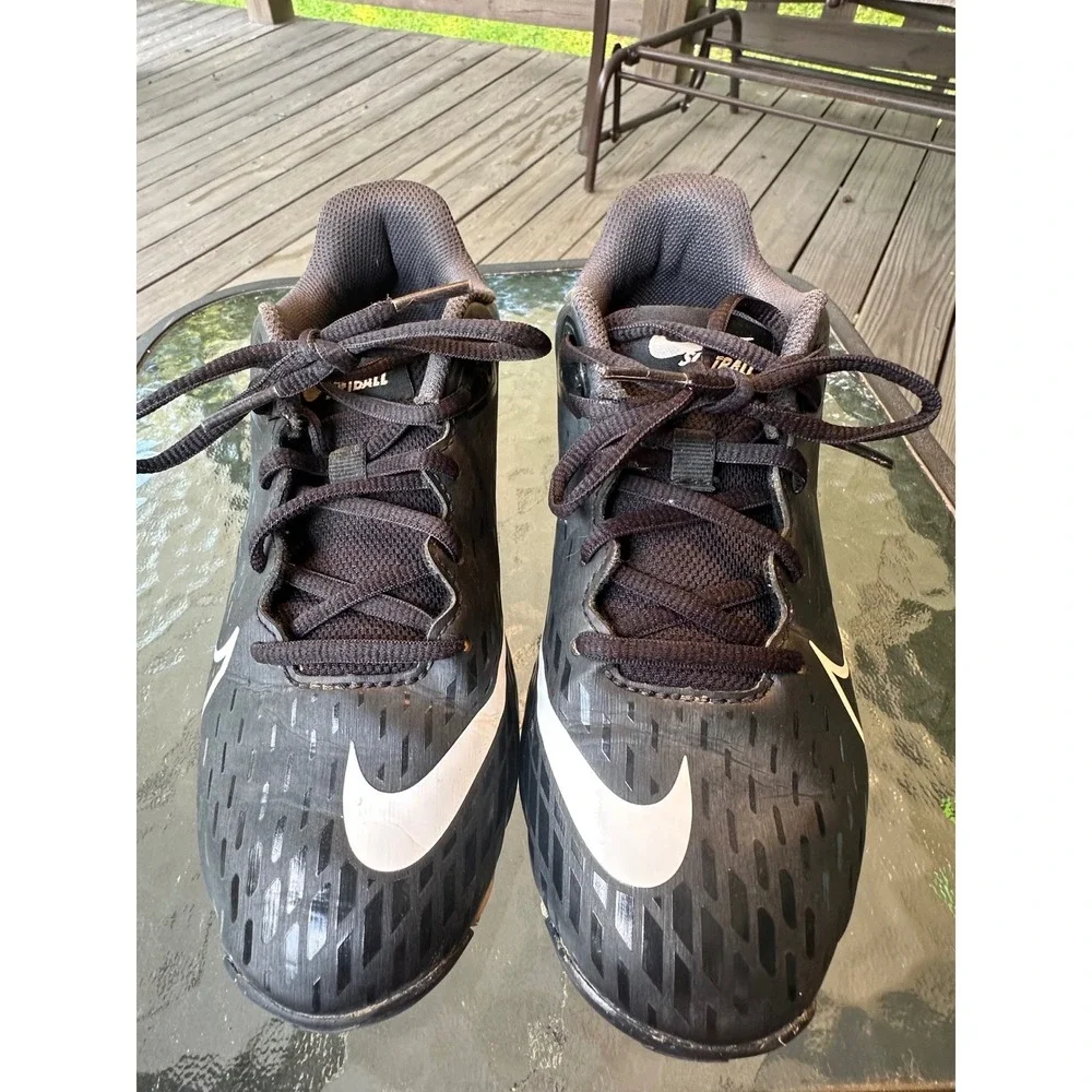 Nike Softball Cleats Molded Youth Kids Black and White CZ5919-010 Size‎ 4.5Y